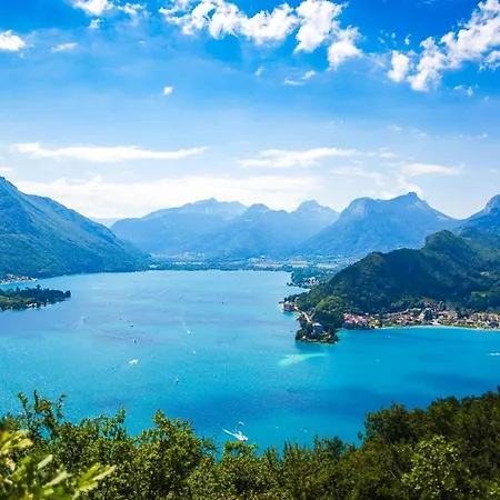Apartment Olympe-free Carpark, 7 Min From Old Town, Spacious & Calm Annecy