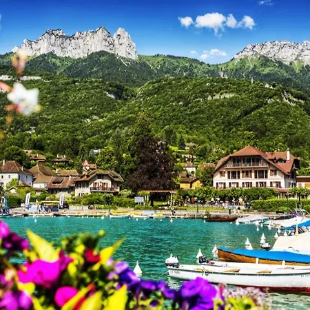 Olympe-free Carpark, 7 Min From Old Town, Spacious & Calm Apartment Annecy